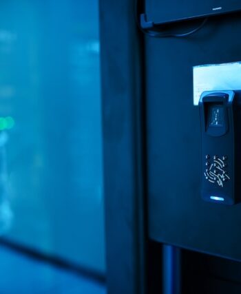 Digitalt dörrlås för industri