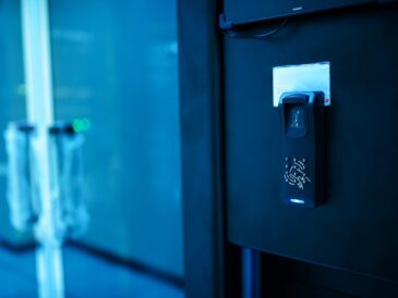 Digitalt dörrlås för industri